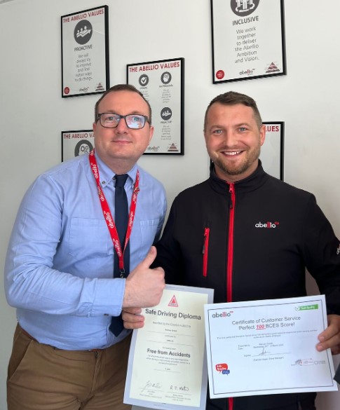 2 Minutes With Mariusz Gralak